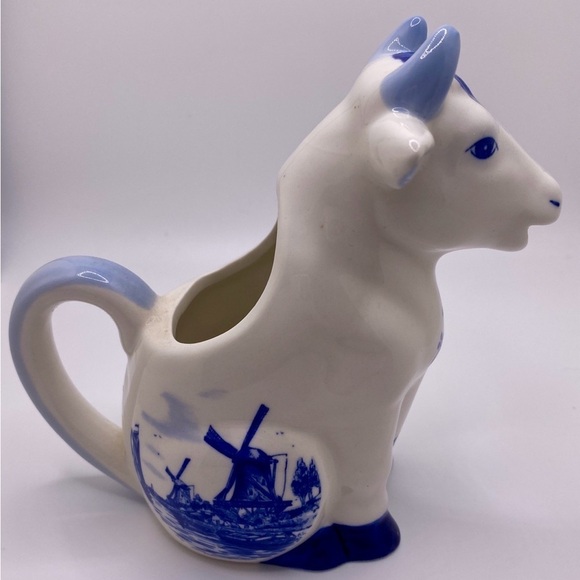 Vintage Delft Signed Sitting Cow Porcelain Creamer Pristine Blue & White 5” H - Picture 4 of 6